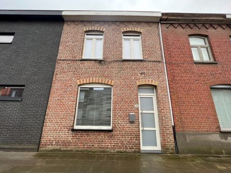 GEZELLIGE WONING MET 3 SLAAPKAMERS EN ZONNIGE TUIN IN ZONNEBEKE - Foto 2