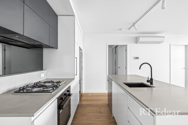 Stylish Apartment - Photo 1