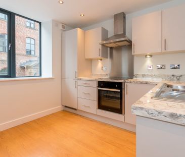 Victoria Riverside, Leeds - Photo 1