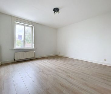 Gerenoveerde, centraal gelegen woning met 2 slaapkamers en tuin - Photo 1