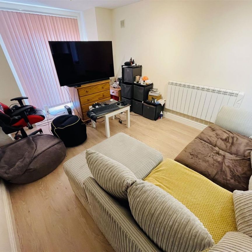 St. Andrews Road, Avonmouth, BS11 - Photo 1
