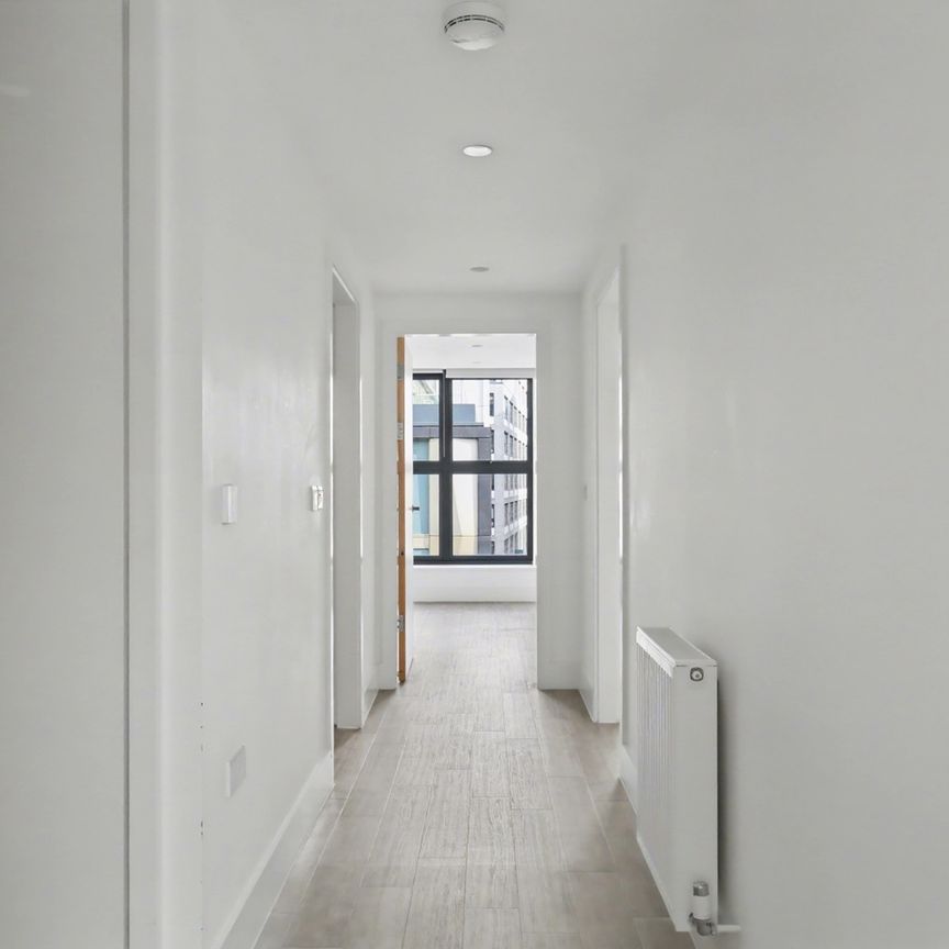 2 Bed Flat, Long St, E2 - Photo 1