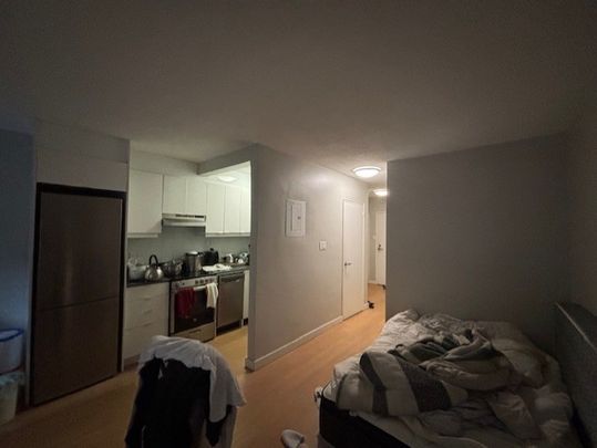 222 Maclaren - Photo 1