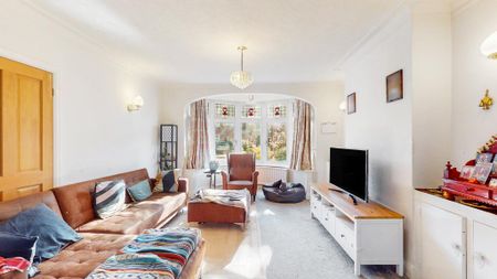 3 bedroom semi-detached house to rent - Photo 5