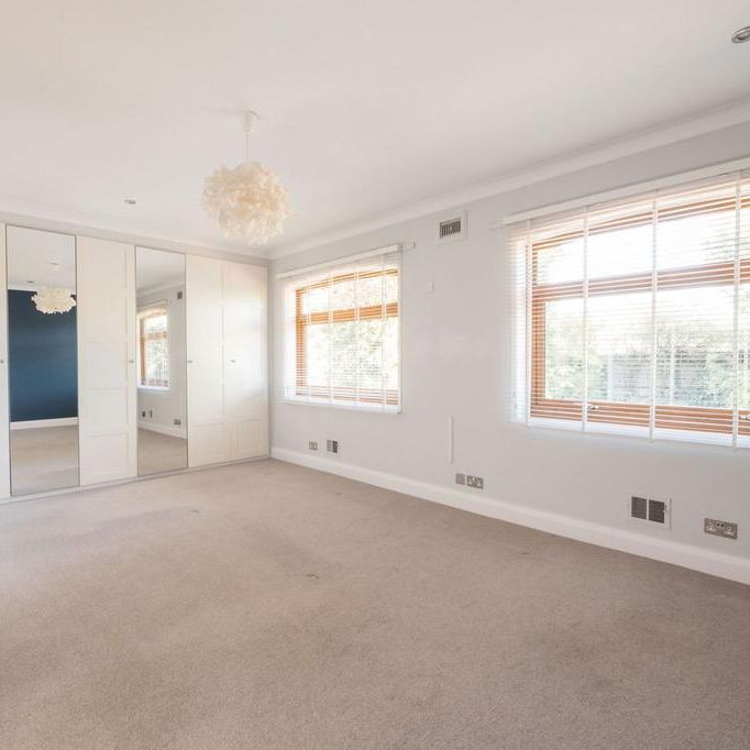 4 bedroom detached house to rent - Photo 1