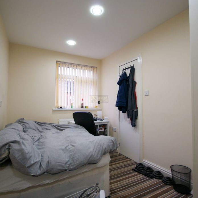 221 Dawlish Road - Photo 1