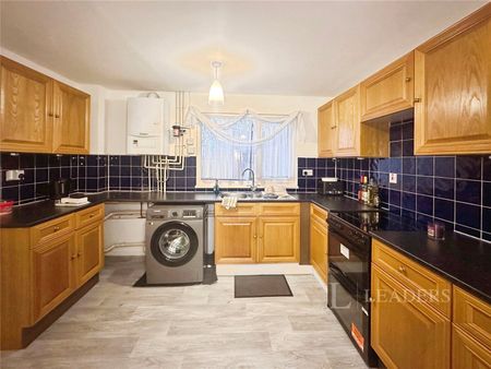 2 bedroom house to rent Red Hill Grove, Birmingham, West Midlands, B38 - Photo 3