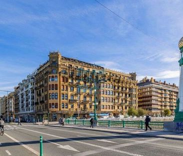 Alquiler de piso en Ramón María Lili Pasealekua - Photo 5