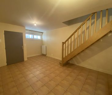 Appartement 2 Pièces en Duplex + parking extérieur - Photo 3