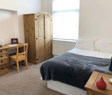 4 bedroom house share to rent - Photo 3