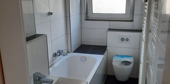 +++ moderne 2-Zimmer-Wohnung in Duisburg Wanheimerort +++ - Foto 2