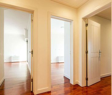 4 room luxury Apartment for rent in Cascais e Estoril, Portugal - Photo 2