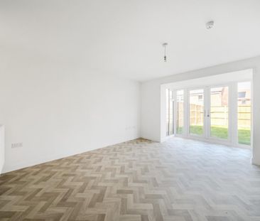 3 bedroom semi-detached house to rent - Photo 1