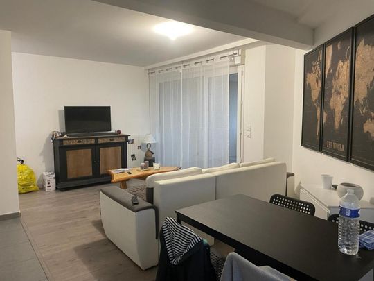 T2 – Castel - Photo 1