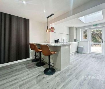 Brunswick, Bracknell, Berkshire, RG12 - Photo 4