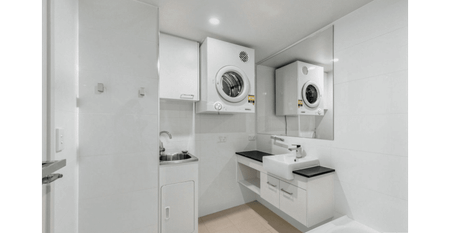 Furnished 2-Bedroom Apartment Opposite Westfield Garden City - Photo 2