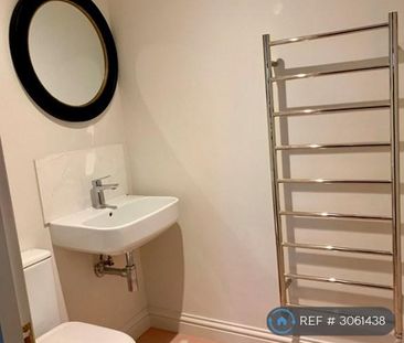 2 bedroom flat to rent - Photo 6