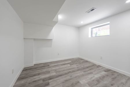 For Lease - 15 Riant Street Unit# Bsmnt B, Toronto, Ontario - Photo 5