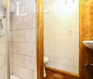 1 bedroom room to rent Heavitree Road, SE18 - Photo 1