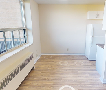 1BD +1BATH Located in the heart of Etobicoke - Photo 4