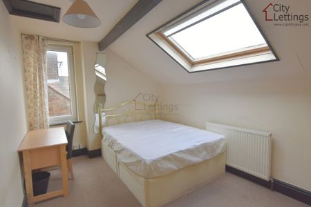 5 Bedroom End Terraced House - Photo 4