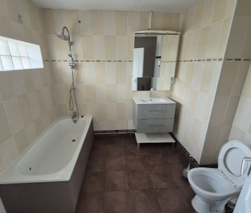 Location Appartement 2 pièces 66m² DOUAI 59500 - Photo 2
