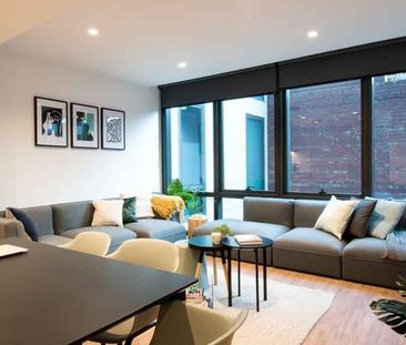 6 Bed Townhouse City View - Photo 3