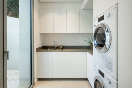 7 bedroom luxury Villa for rent in Marbella, Spain - Photo 2