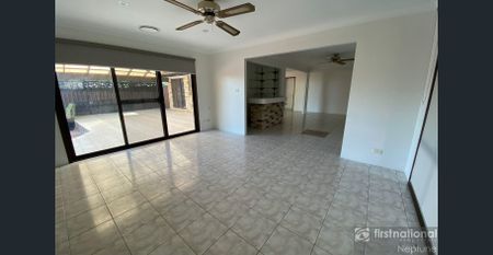 Beautiful Family Home with Panoramic Parramatta Views in Girraween School Catchment - Photo 2