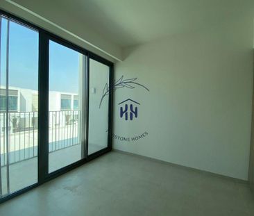 Great Deal | Single Row | Large layout - Photo 3