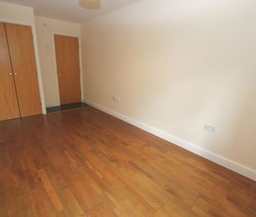 2 Bedroom Flat, Chester - Photo 4