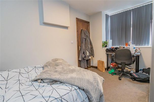 6 bedroom house to rent - Photo 1