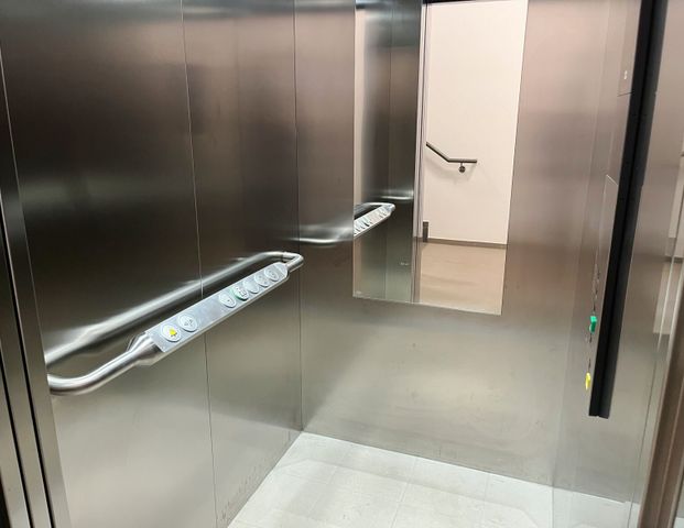 Zweizimmerwohnung mit Einbauküche, Balkon und TG-Stellplatz in Weisenau - Foto 1