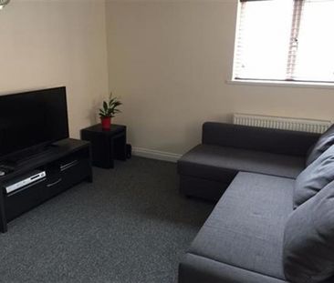 3 bedroom House To Let - Photo 1