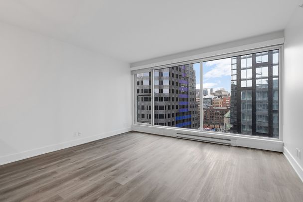 Condo for rent, Montréal (Ville-Marie) - Photo 1