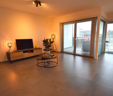 Recent 3 slaapkamer appartement in het centrum - Photo 5