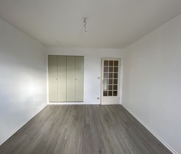 Location Appartement 3 pièces 86m² REIMS 51100 - Photo 4