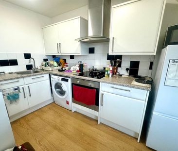 High Road, Swaythling, SO16 - Photo 5