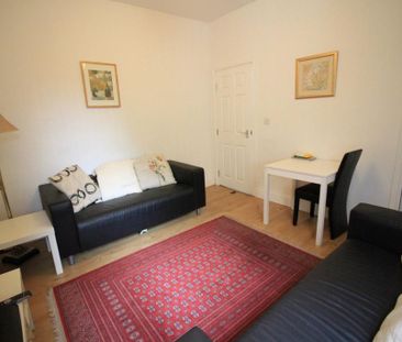 5 bedroom terraced house to rent - Photo 2