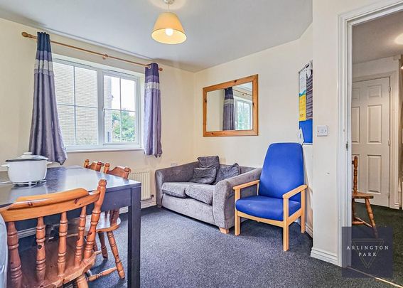 1 bedroom in a house share to rent - Photo 1