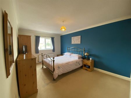 2 bedroom detached house to rent - Photo 2