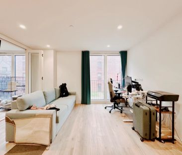 1 Bedroom 1 Bathroom Flat505 - Photo 3