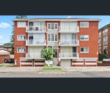 North-Facing Ground-Floor Apartment with Parking Near Maroubra Beach - Photo 5