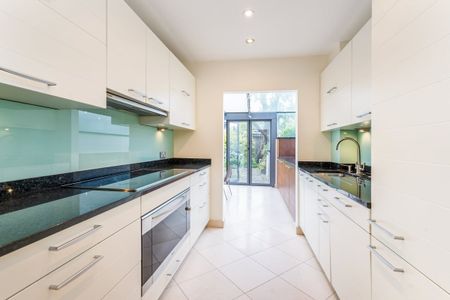 2 bedroom terraced house to rent - Photo 5