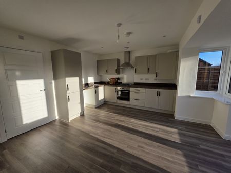 21 Whitebeam Way, ST17 4GG - Photo 5