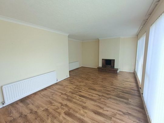 9 Pinehill Crescent, Bangor, BT19 6SF - Photo 1