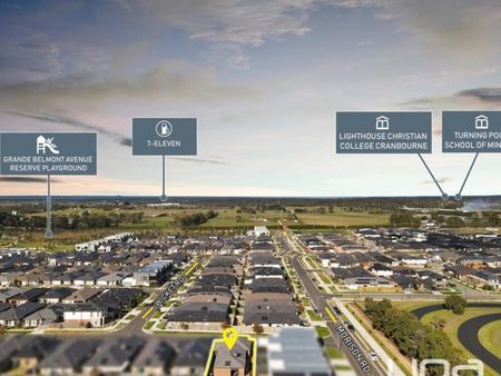 Experience Elegant and Luxurious Family Living in Clyde - Photo 2