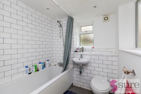 4 bedroom terraced house to rent - Photo 4