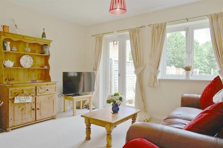 Kiln Close, Finchampstead, Berkshire, RG40 3EZ - Photo 5