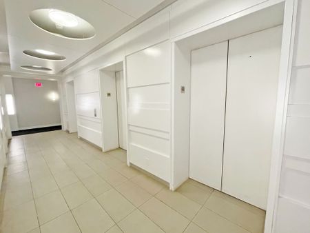 For Lease - 14 York Street Unit# 4802, Toronto, Ontario - Photo 3